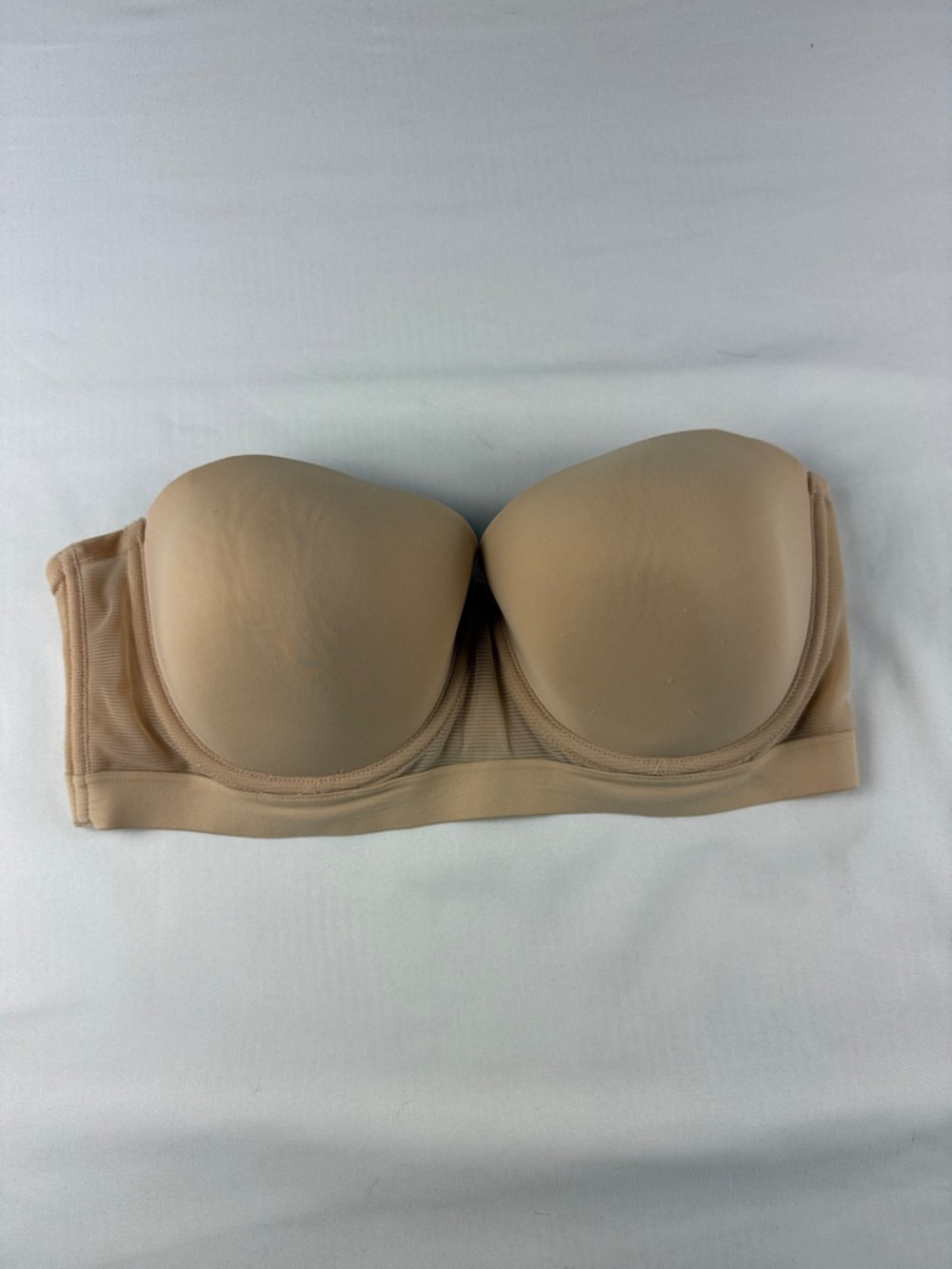 Lively Nude Strapless Bra 38DD Like New Full Coverage 4 Hook Back Closure